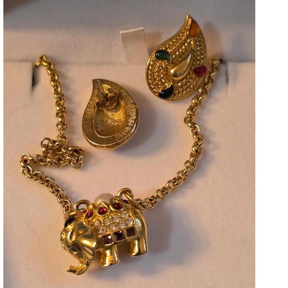 Joan Rivers Jewels of India Elephant Necklace‎ & Avon Earrings Set Vtg